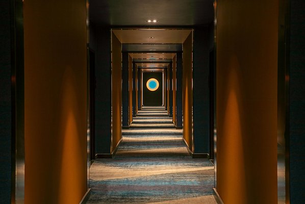 wh-laxwh-hallway-0000-25757-Classic-Hor
