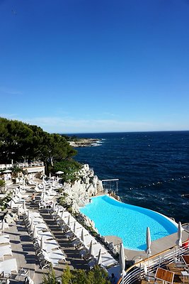 pool-hotel-eden-cap-du-roc