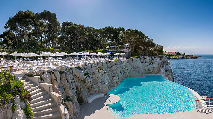 hotel-du-cap-eden-roc-swimming-pool-3